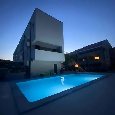 Laura Apartman